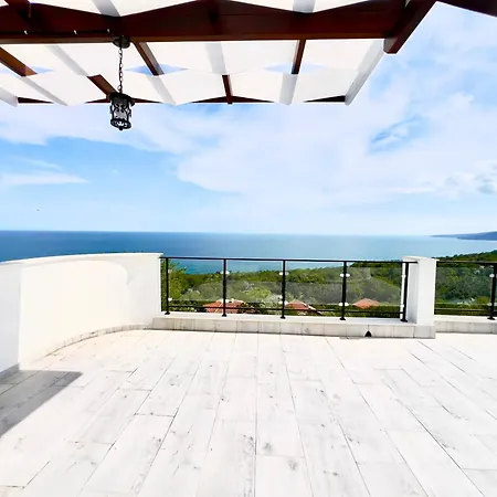 The White Pearl Boutique