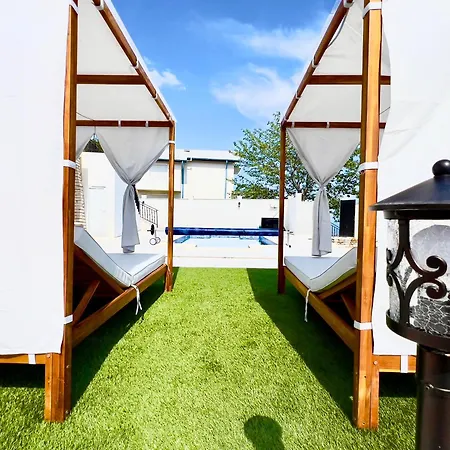 The White Pearl Boutique Villa Baltjik