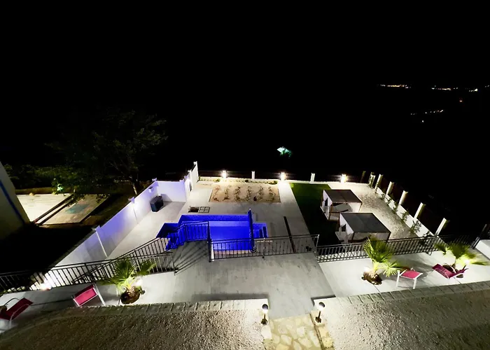 Вилла The White Pearl Boutique