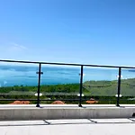 The White Pearl Boutique