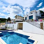 The White Pearl Boutique * Balchik