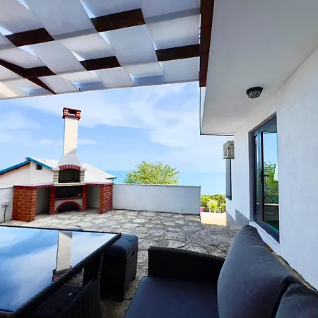 Villa The White Pearl Boutique *