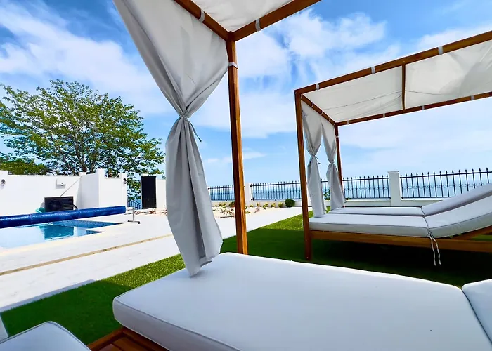 The White Pearl Boutique Balchik